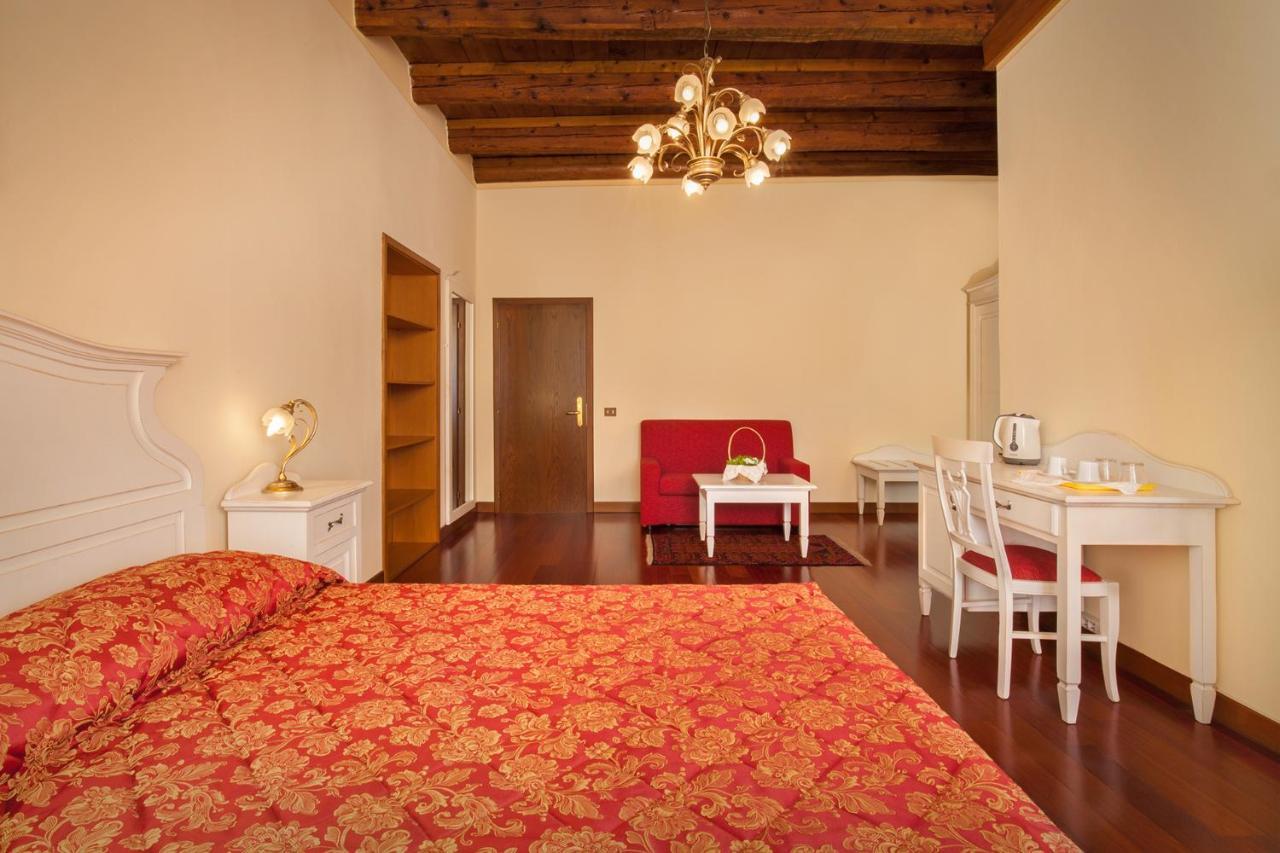 Villa Brignoli Rivalta di Brentino Buitenkant foto