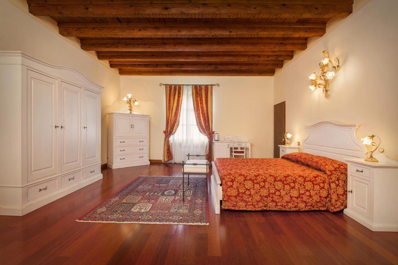 Villa Brignoli Rivalta di Brentino Buitenkant foto